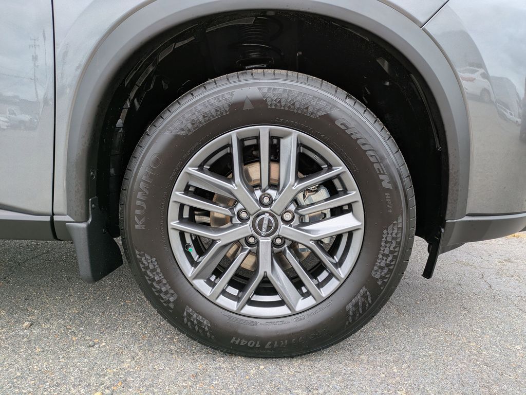2026 Nissan Rogue S photo 10