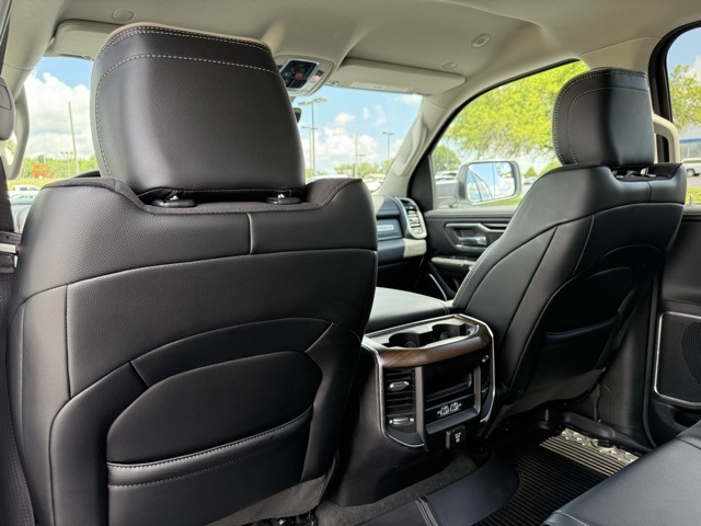 2022 Ram 1500 Laramie photo 17