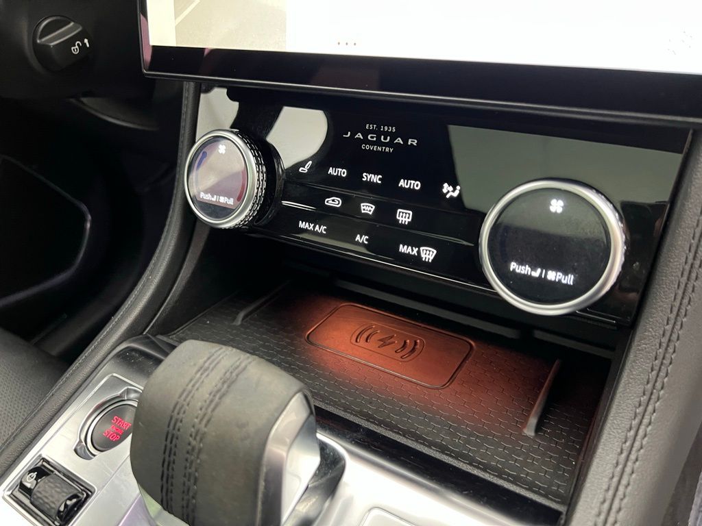 2022 Jaguar F-PACE P250 S photo 13