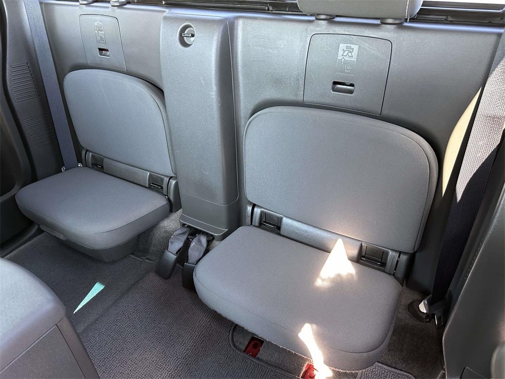 2016 Nissan Frontier Desert Runner King Cab photo 11