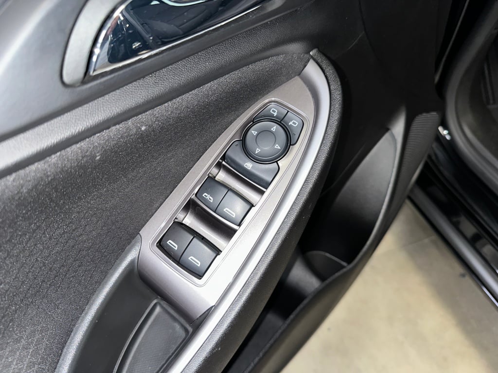 2022 Chevrolet Malibu 1LT photo 4