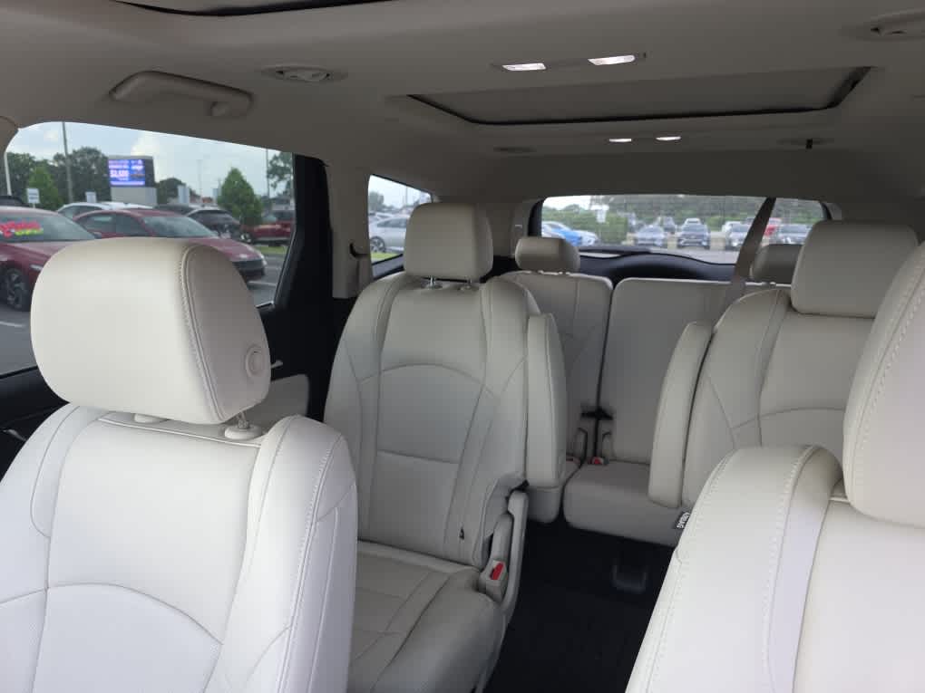 2022 Buick Enclave Premium photo 3