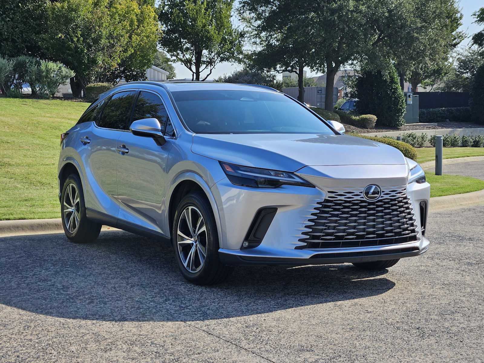 2024 Lexus RX 350 Premium photo 2