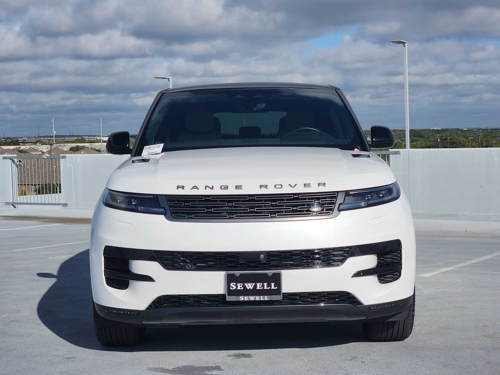 2024 Land Rover Range Rover Sport SE photo 2