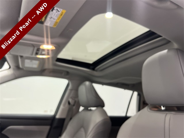 2020 Toyota Highlander XLE photo 16