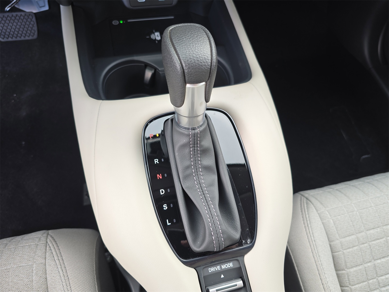 2026 Honda HR-V LX photo 20