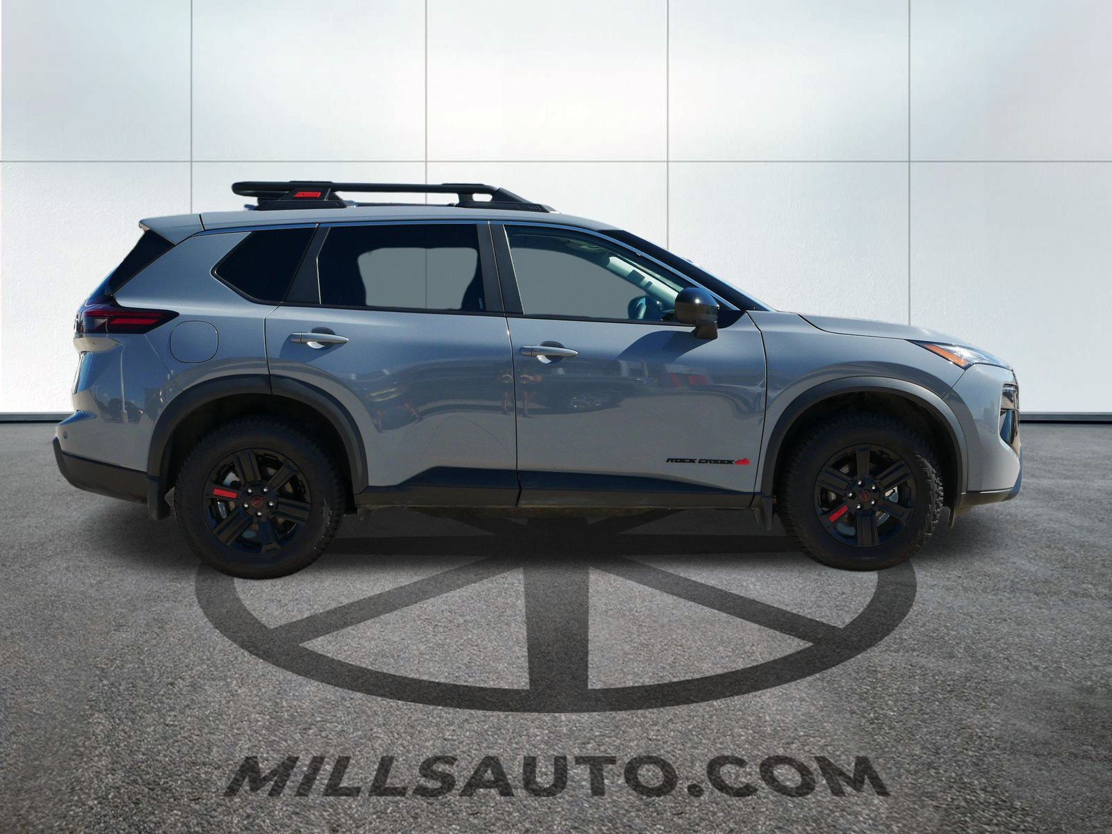 2025 Nissan Rogue SV photo 6