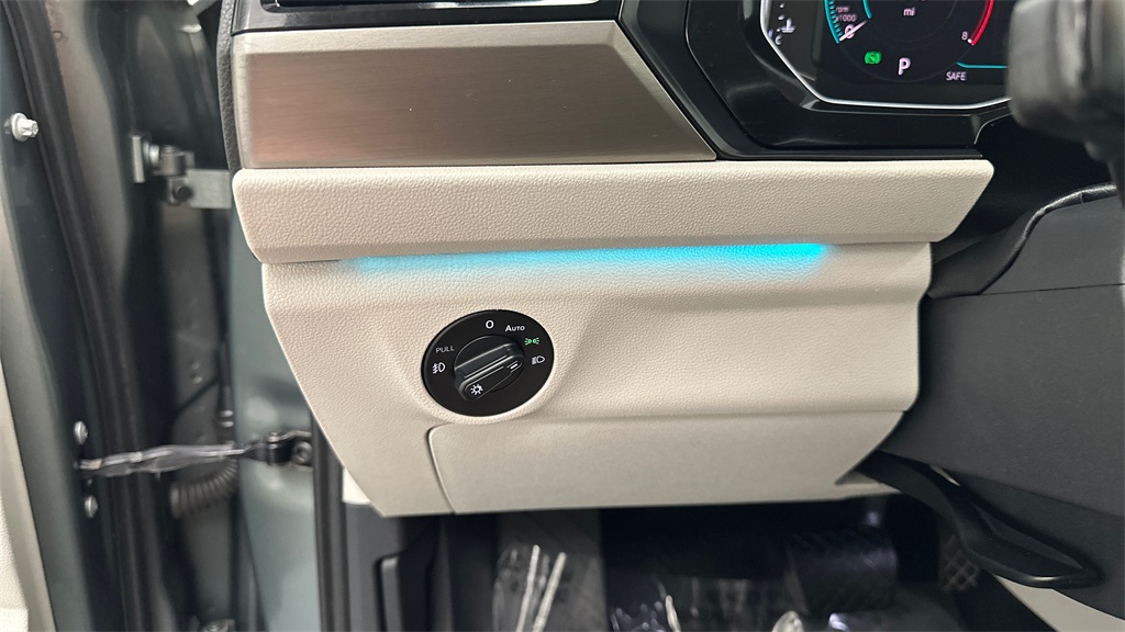 2019 Volkswagen Jetta SEL Premium photo 23