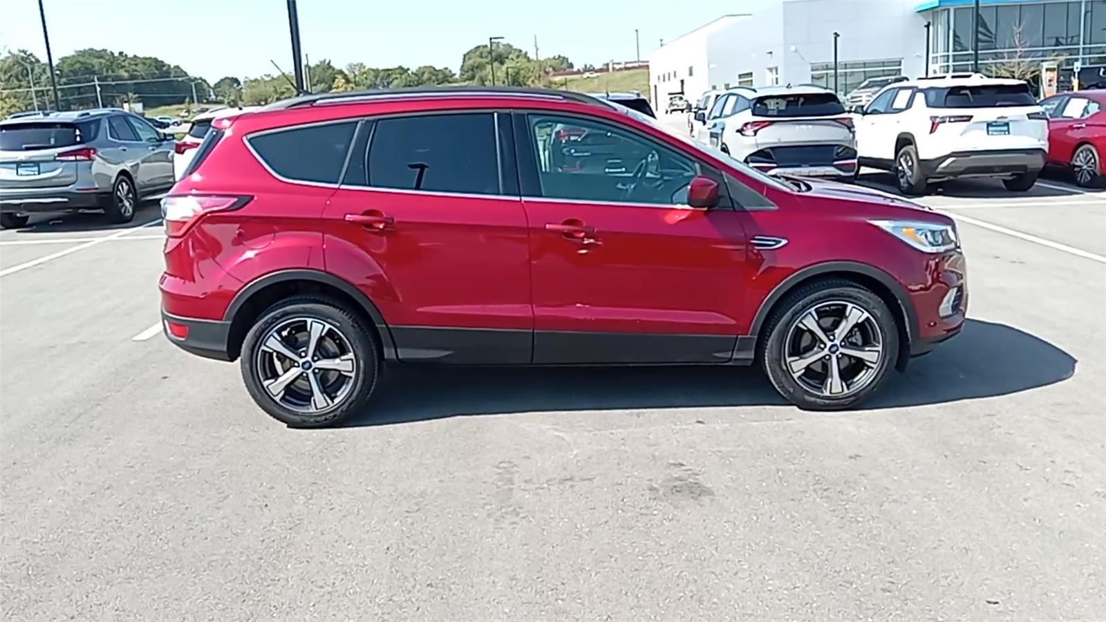 2018 Ford Escape SEL photo 9