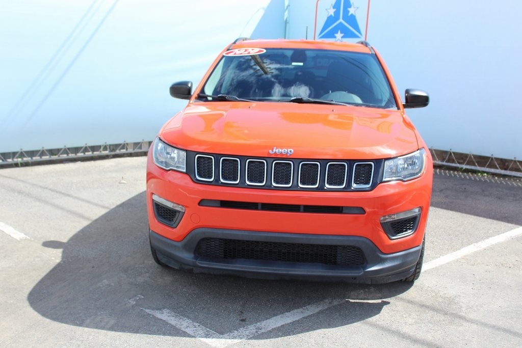 2020 Jeep Compass Sport photo 2