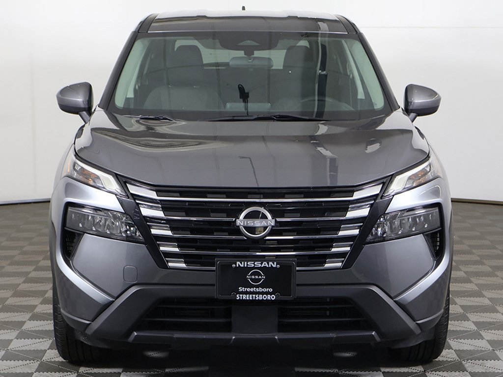 2024 Nissan Rogue SV photo 8