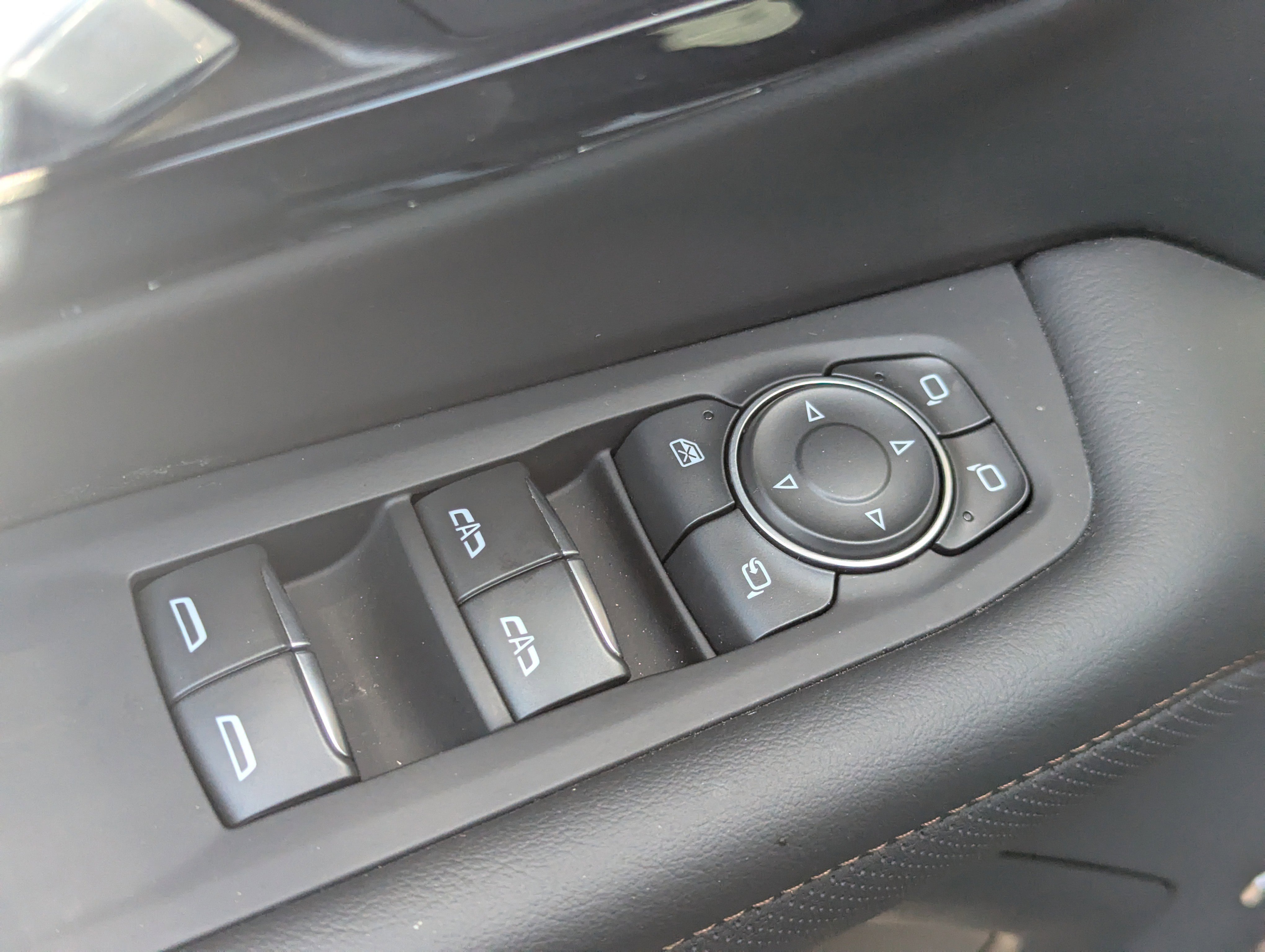 2025 Chevrolet Tahoe High Country photo 4