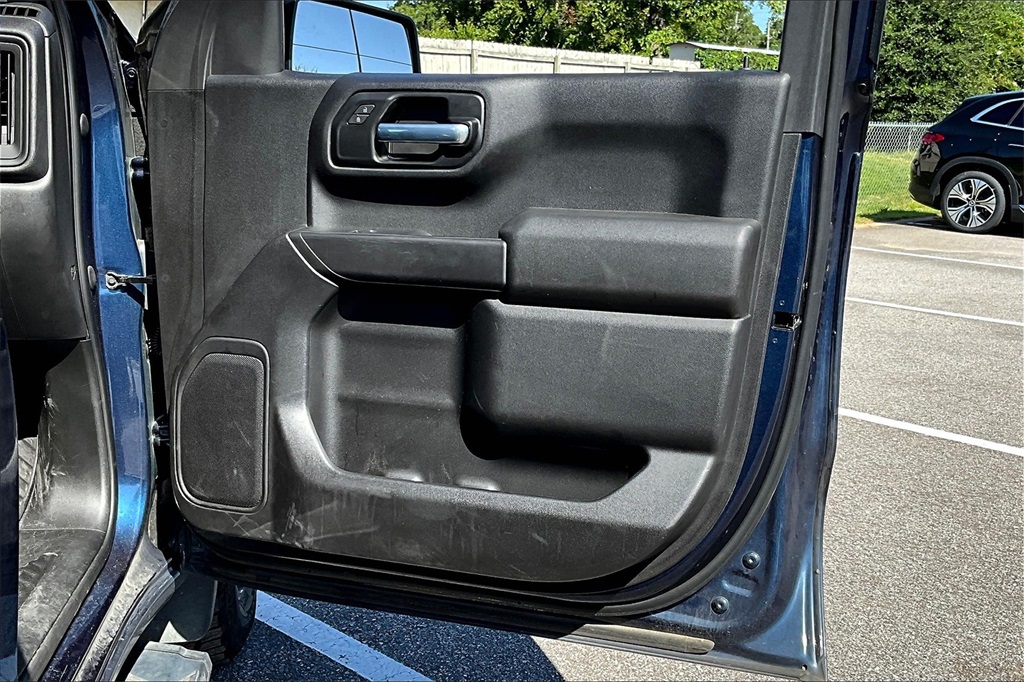 2022 Chevrolet Silverado 1500 Custom photo 27