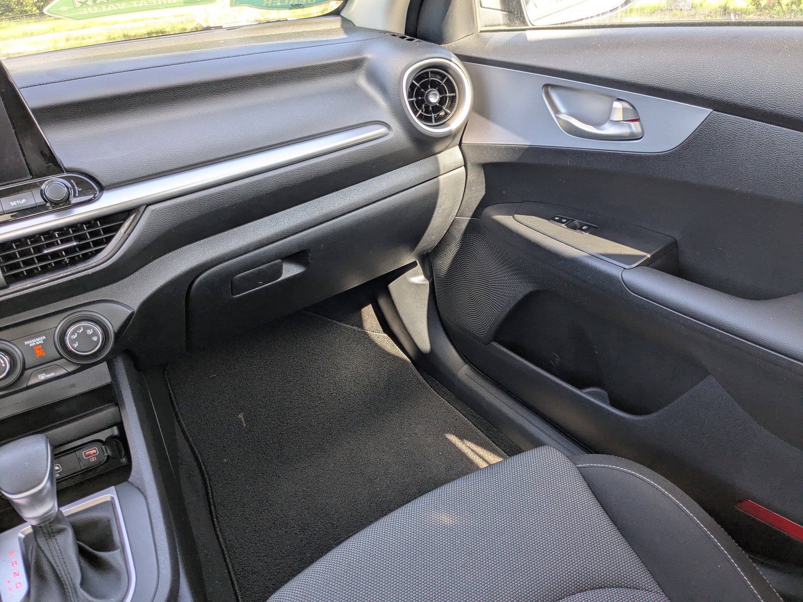 2024 Kia Forte LXS photo 13