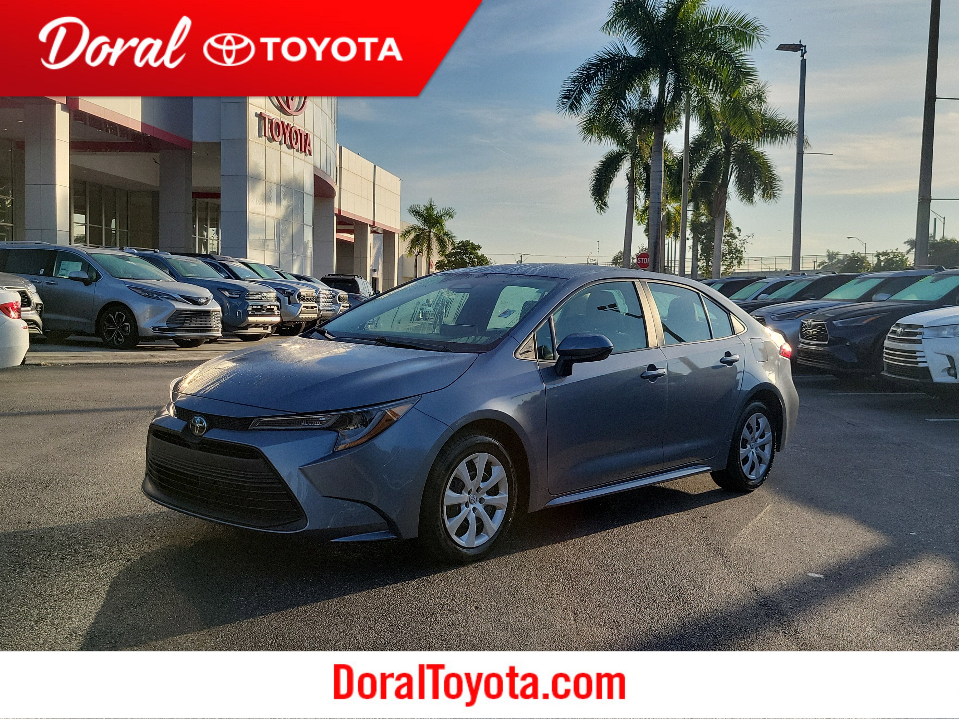 2024 Toyota Corolla LE's photo