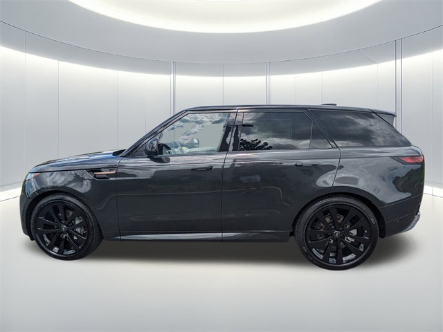 2025 Land Rover Range Rover Sport SE photo 4