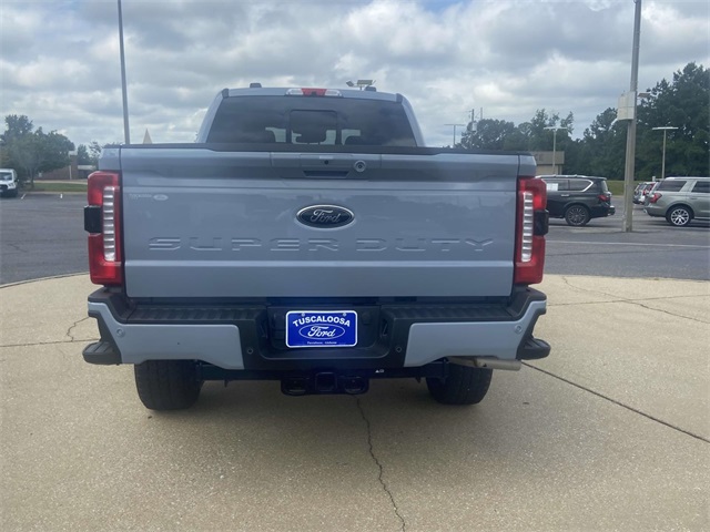 2025 Ford F-350 photo 3