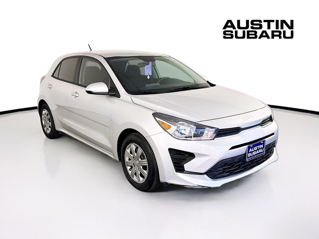 2023 Kia Rio 5-Door S's photo