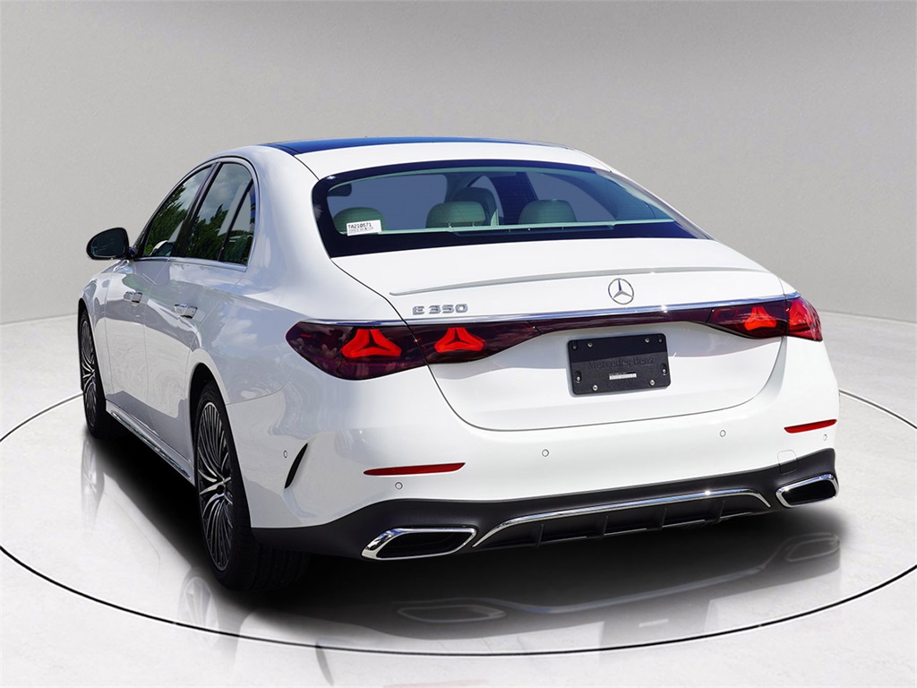 2026 Mercedes Benz E 350 photo 4