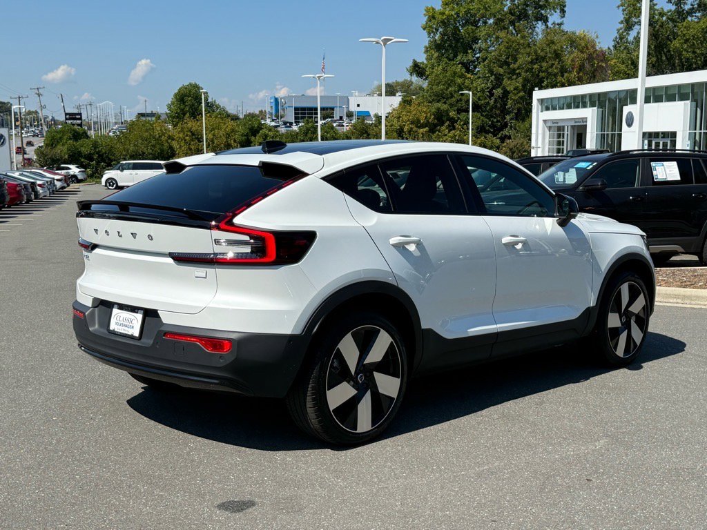 2024 Volvo C40 Recharge Plus photo 18