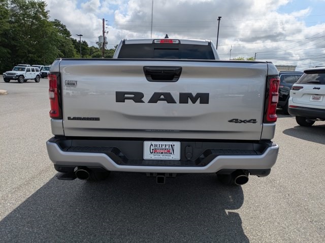 2025 Ram 1500 Laramie photo 3