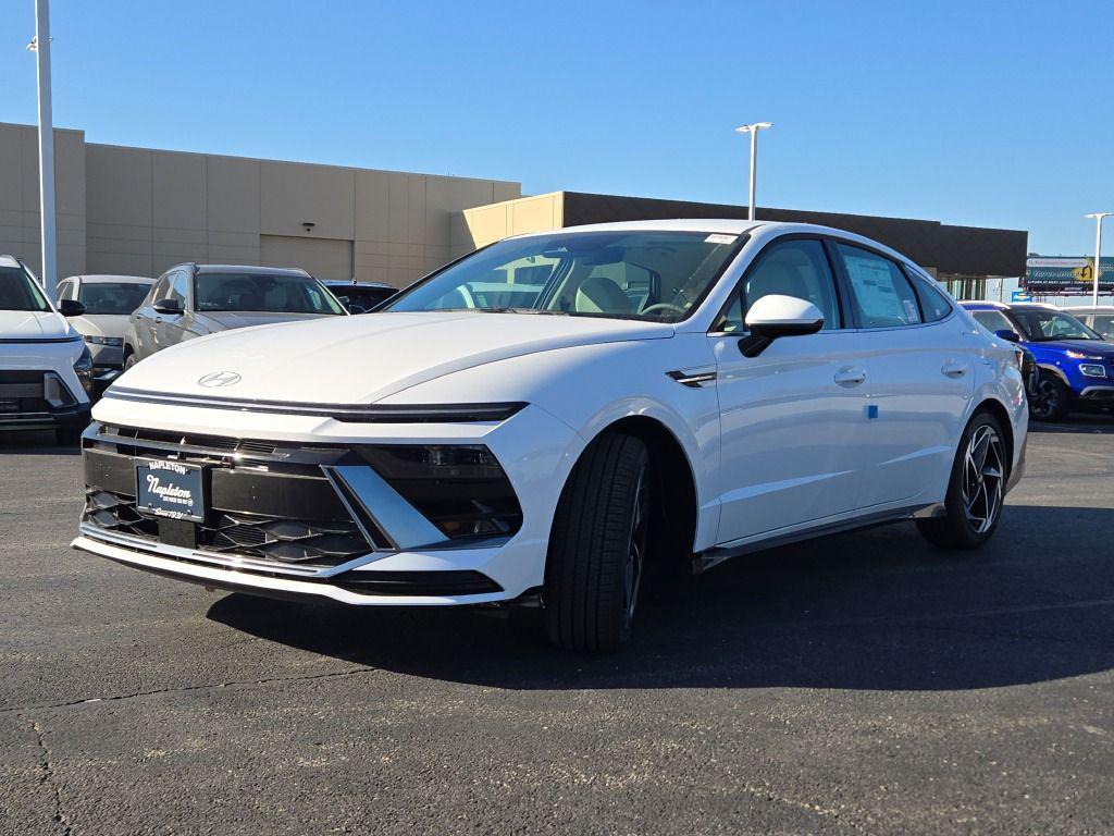 2026 Hyundai Sonata SEL Sport photo 3