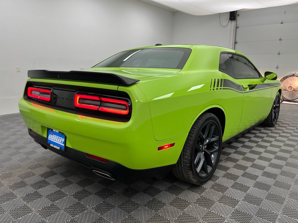 2023 Dodge Challenger GT photo 7