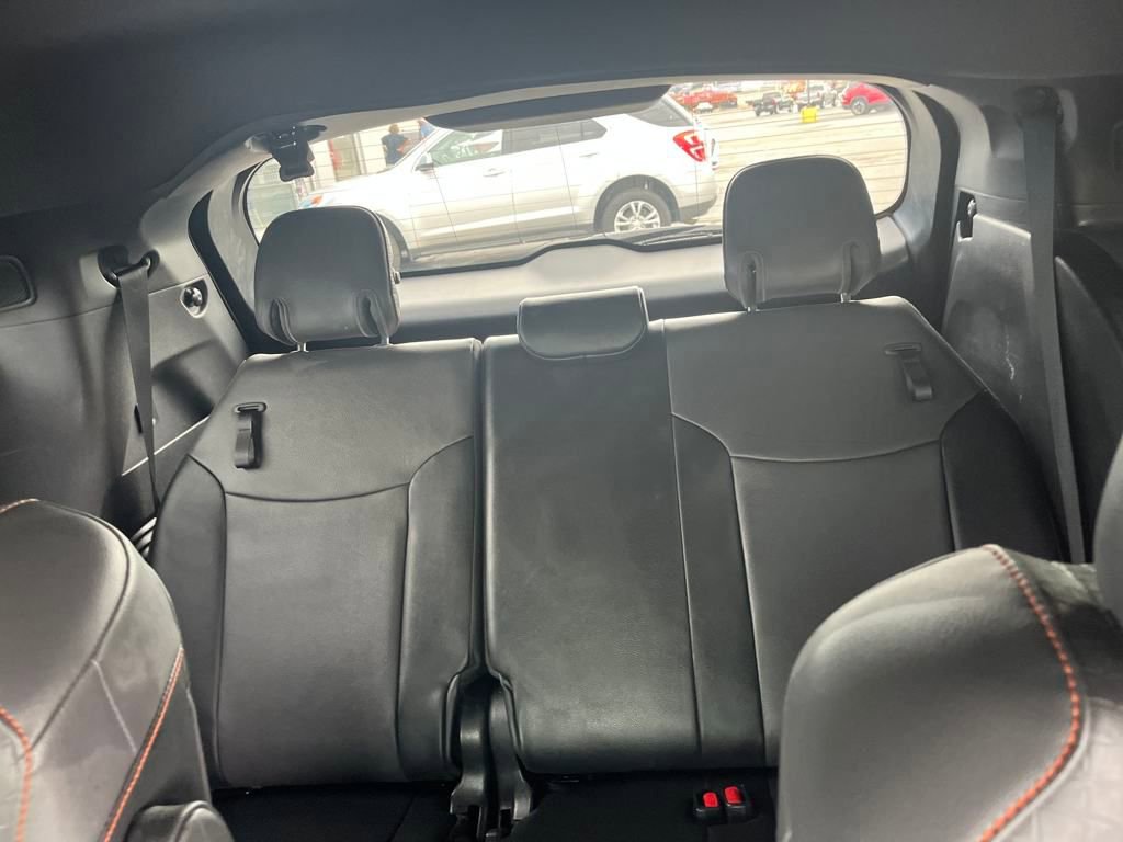 2022 Toyota Sienna XSE photo 6
