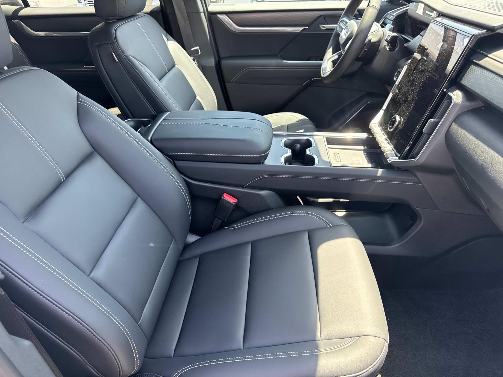 2025 Gmc Acadia Elevation photo 24