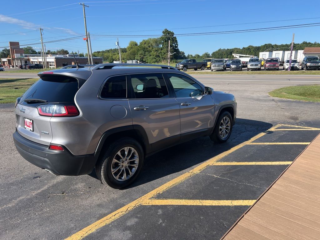 2021 Jeep Cherokee Latitude Lux photo 4