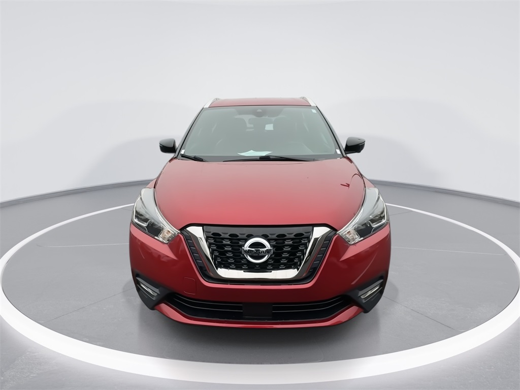 2020 Nissan Kicks SR photo 3