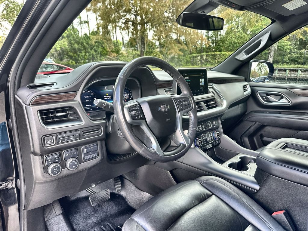 2022 Chevrolet Suburban Z71 photo 10