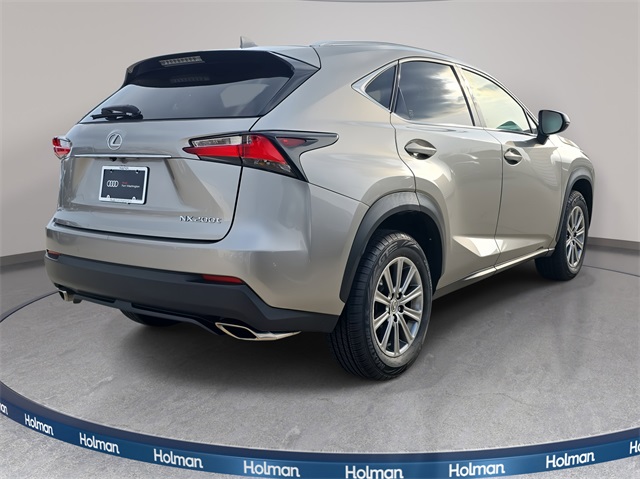 2015 Lexus NX 200t Luxury photo 3