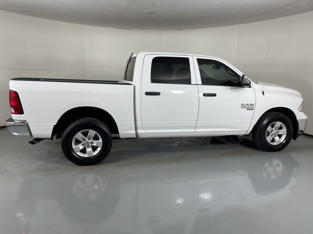 2023 Ram 1500 Classic SLT photo 9