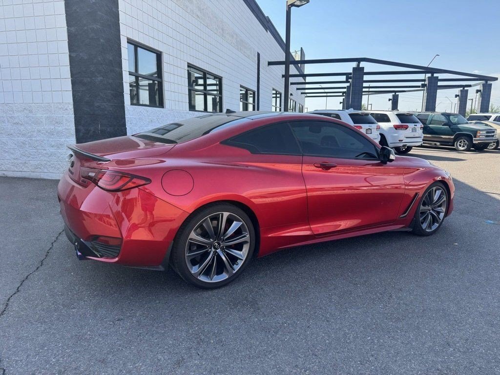 2022 Infiniti Q60 Red Sport 400 photo 3