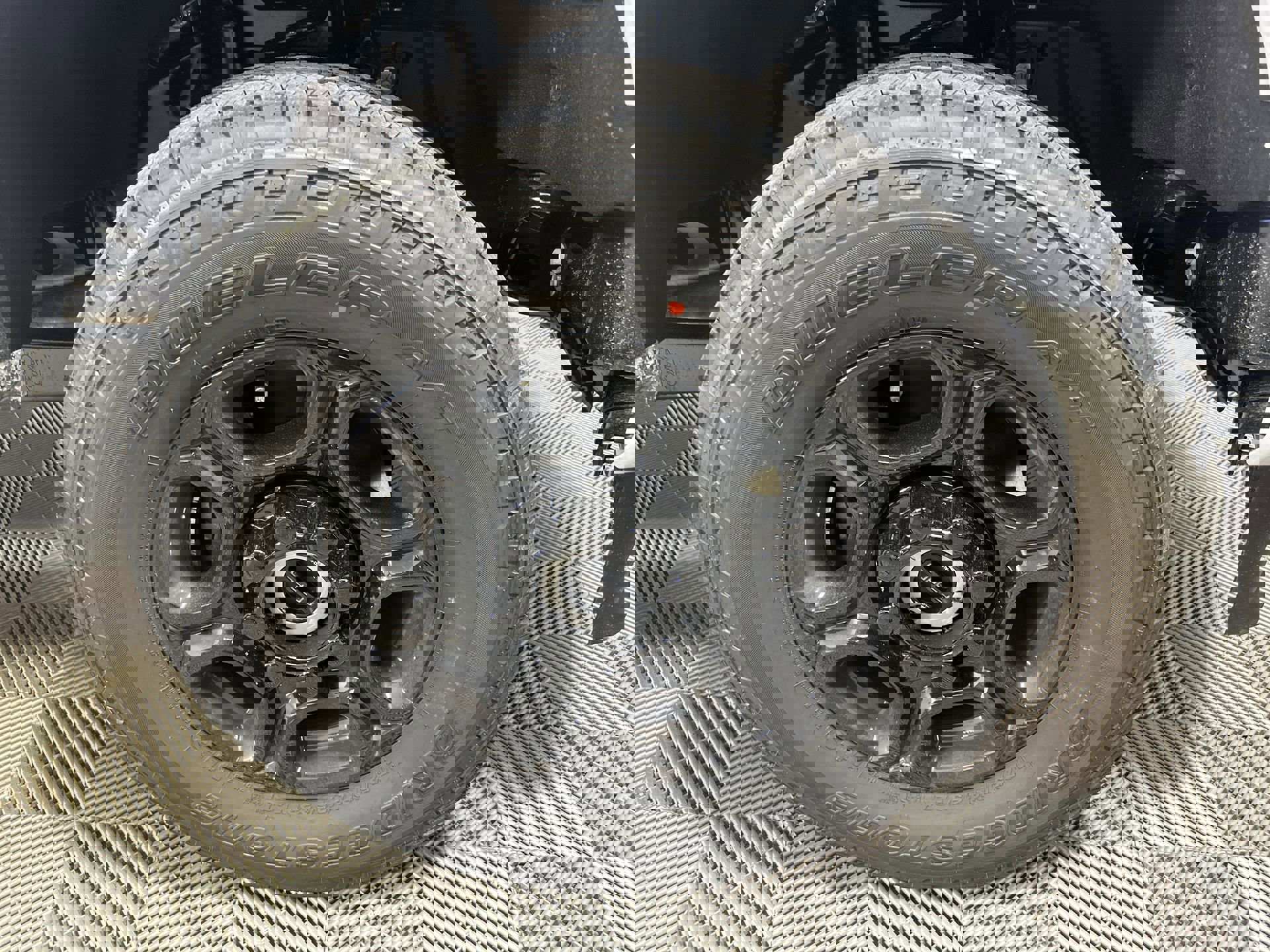 2025 Ford F-350 XL photo 9