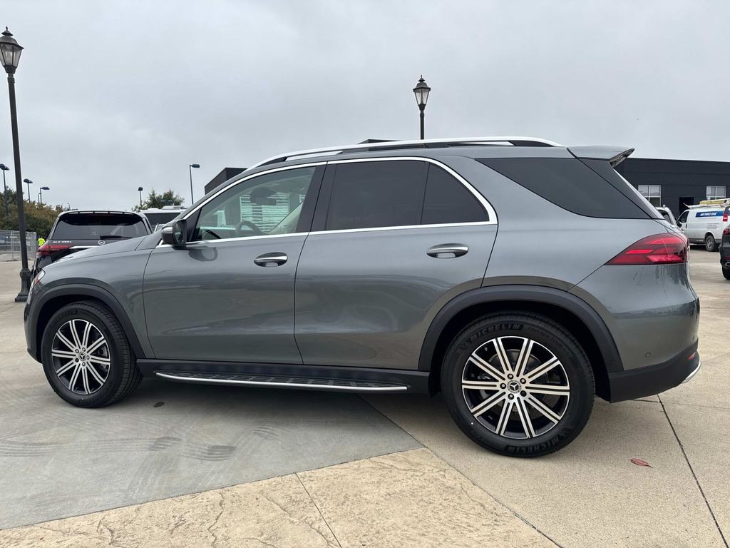 2026 Mercedes Benz GLE 350 4MATIC photo 2