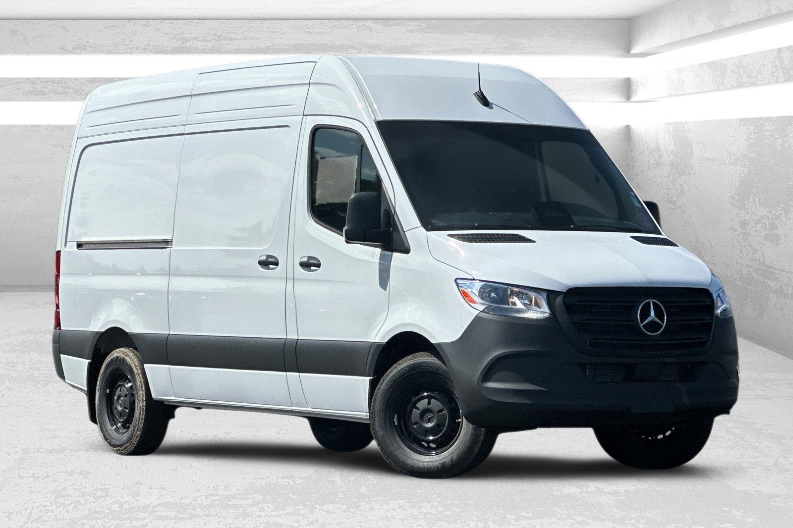2025 Mercedes-Benz Sprinter Cargo Van Base's photo