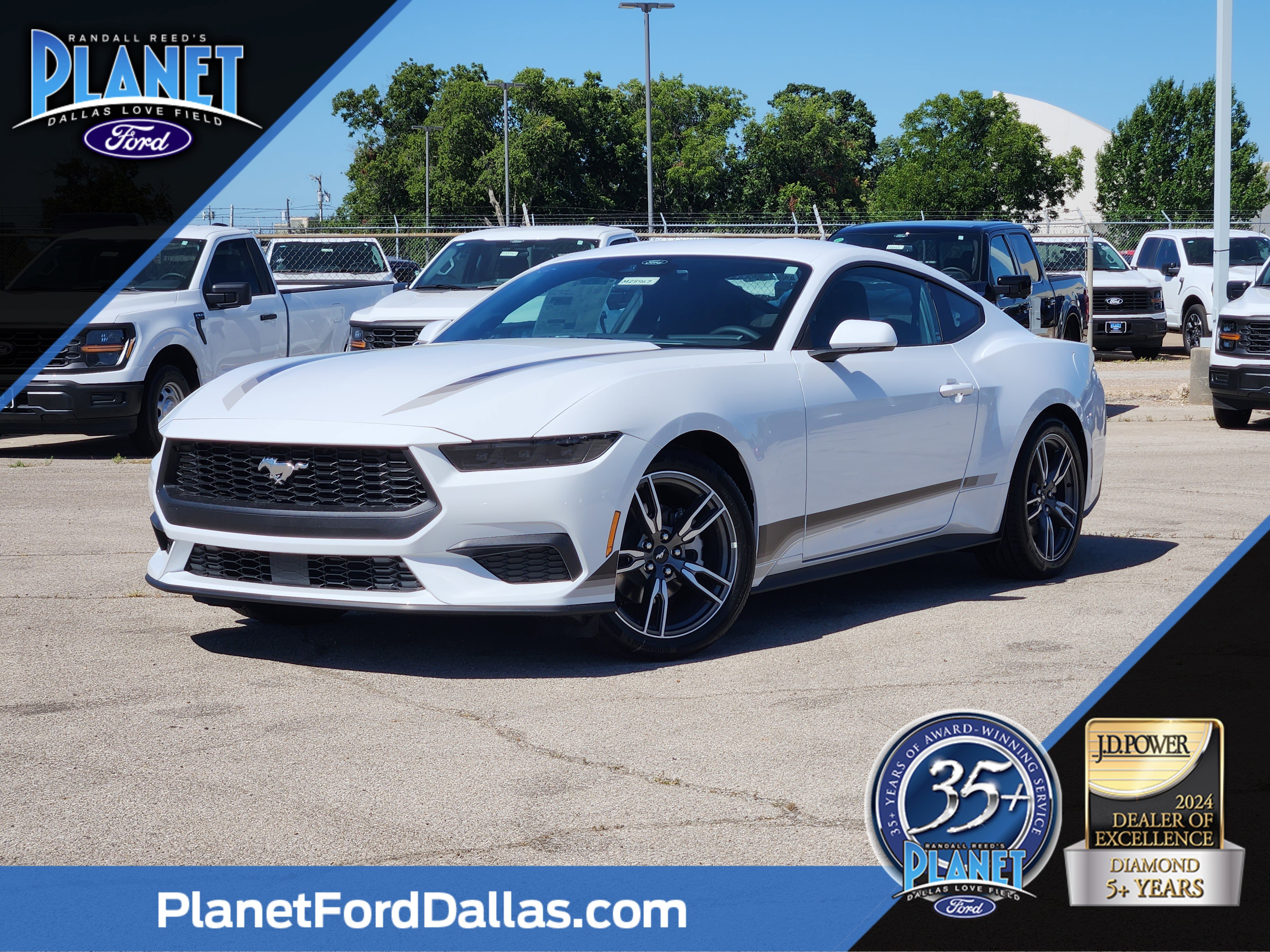 2025 Ford Mustang EcoBoost's photo