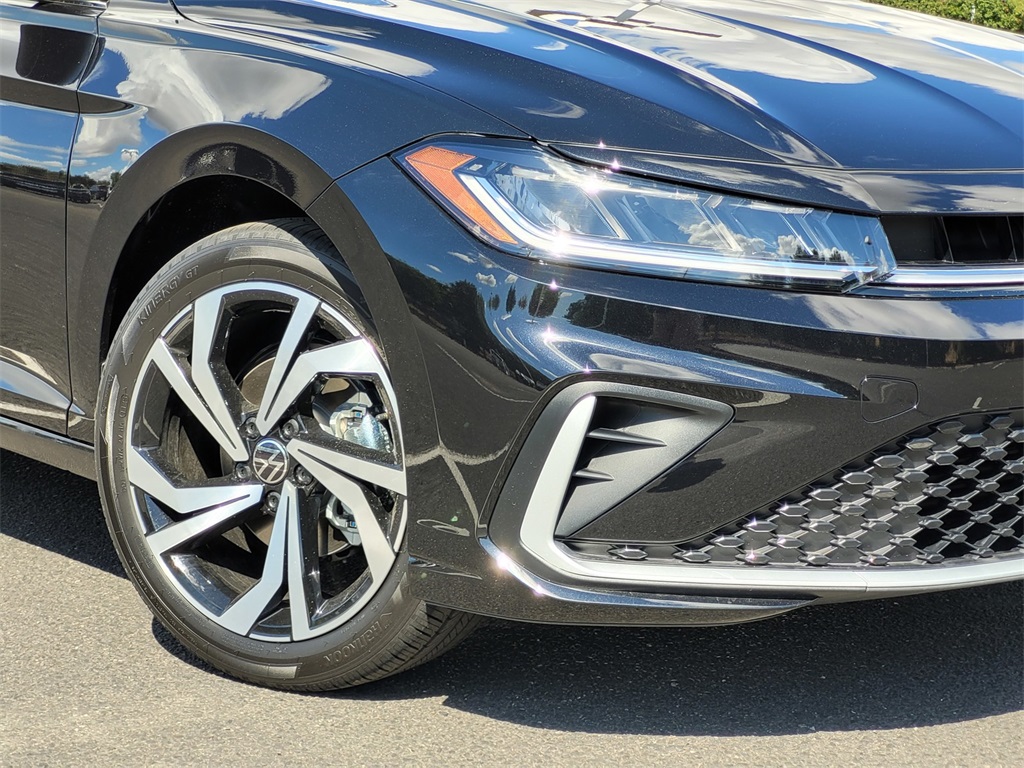 2026 Volkswagen Jetta 1.5T SEL photo 3