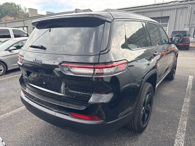 2025 Jeep Grand Cherokee Altitude X photo 4