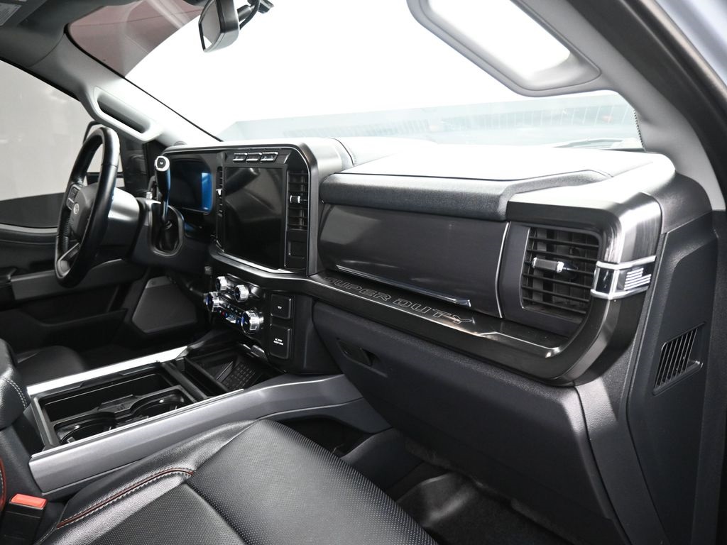 2024 Ford F-250 photo 14