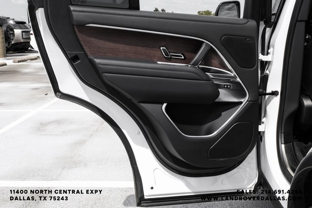 2023 Land Rover Range Rover SE photo 44