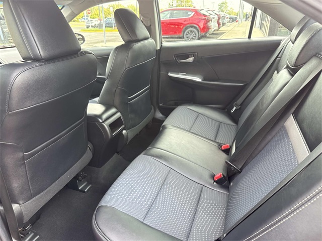 2014 Toyota Camry L photo 17
