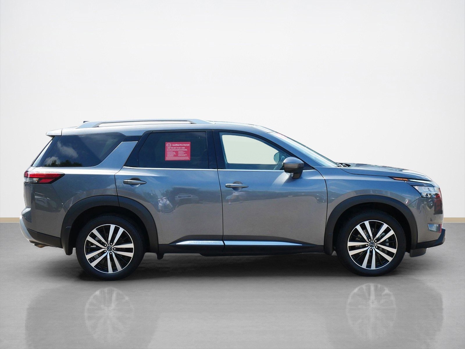 Certified 2024 Nissan Pathfinder Platinum with VIN 5N1DR3DJ6RC206278 for sale in Maplewood, Minnesota
