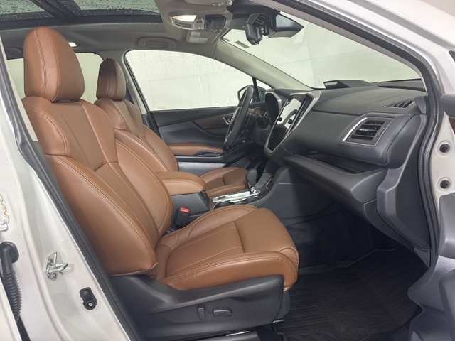 2025 Subaru Ascent Touring photo 3