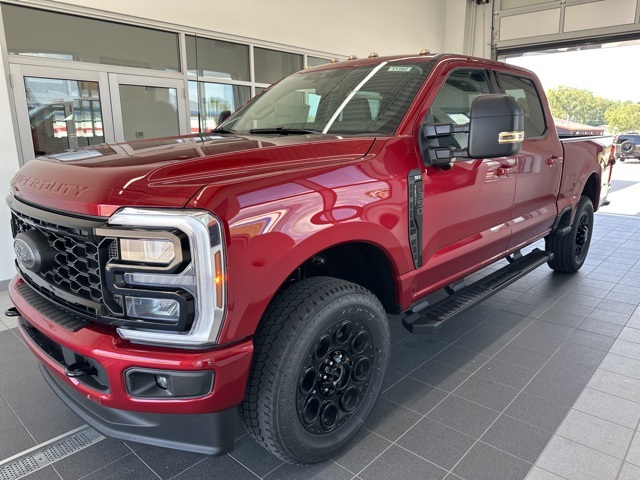 2026 Ford F-350 XLT photo 3