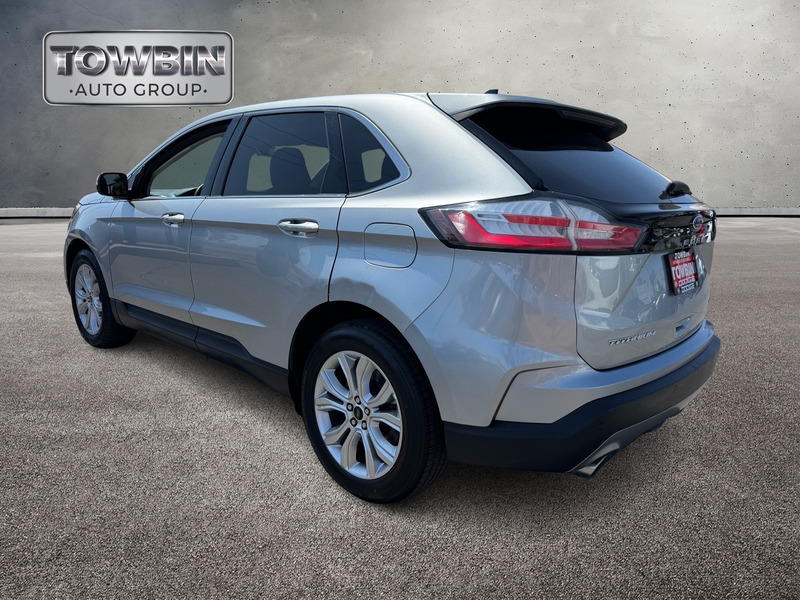 2023 Ford Edge Titanium photo 6