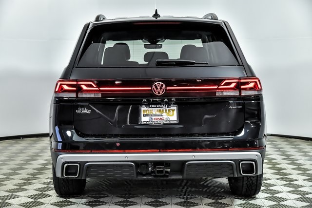 2025 Volkswagen Atlas Peak Edition SE photo 5