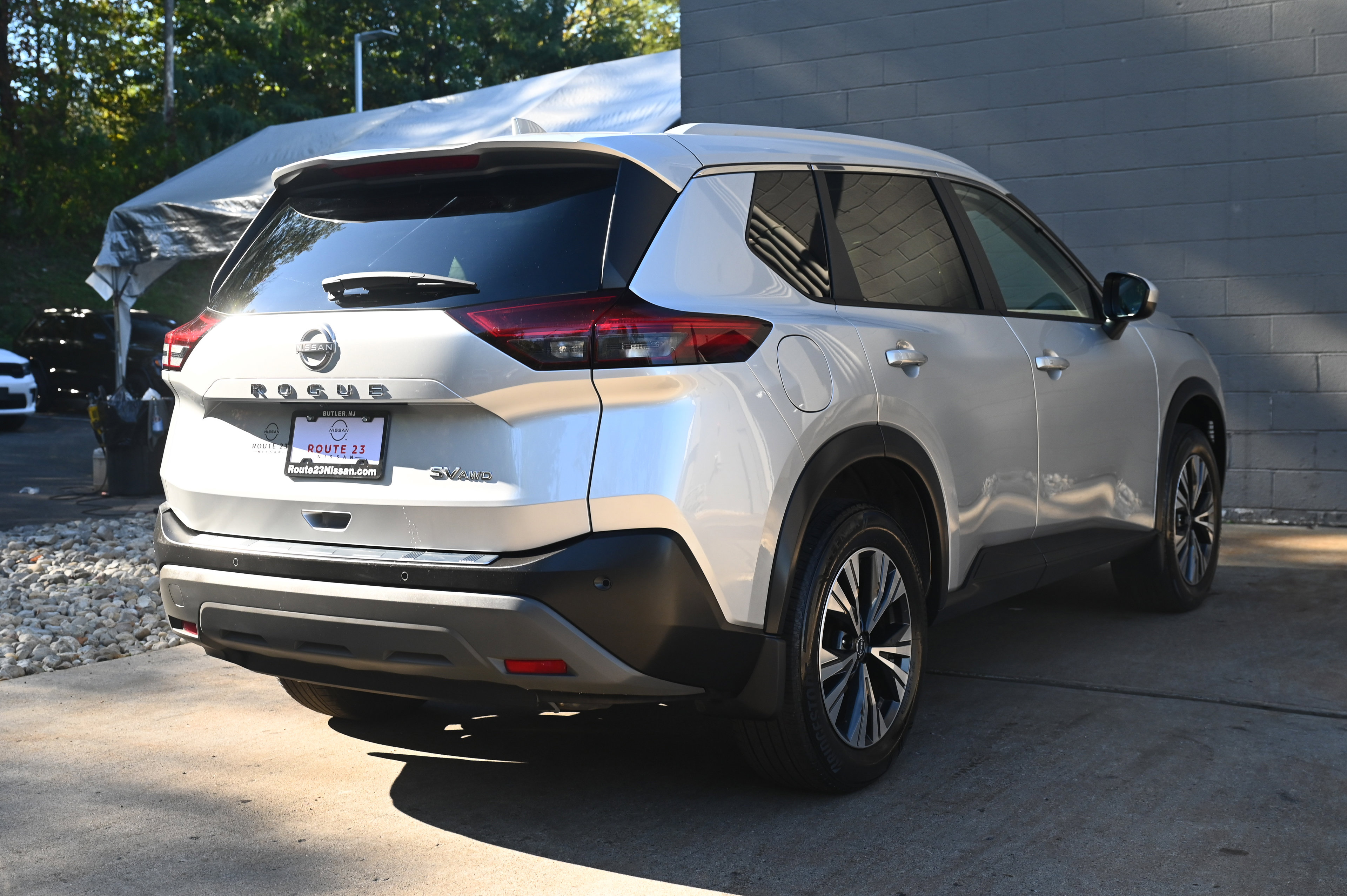 2023 Nissan Rogue SV photo 5